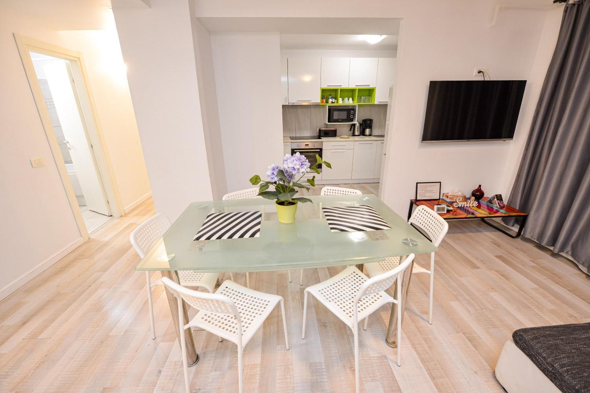 Pierre Cardin Deluxe Apartment With Terrace By Magniflex Bukarest Eksteriør billede